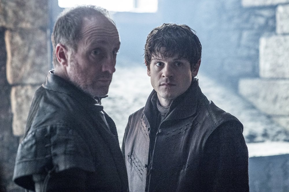 Michael McElhatton ako Roose Bolton a Iwan Rheon ako Ramsay Bolton. Budú čeliť útokom na Winterfell, ale udržia si ho?