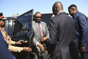 Peter Mutharika.