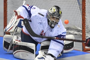 Patrik Polc v zápase Majstrovstiev sveta v hokejbale mužov Slovensko – Fínsko.