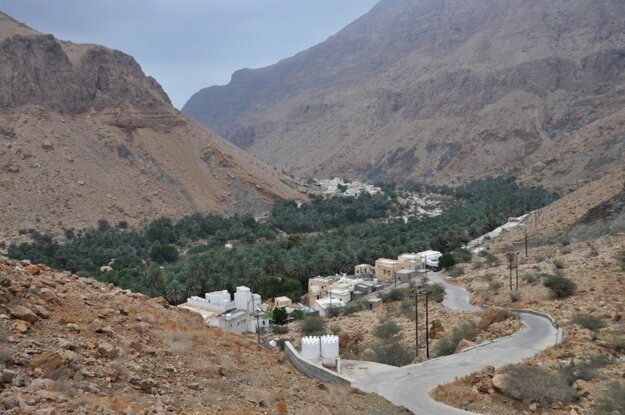 Wadi Tiwi a nádherné oázy