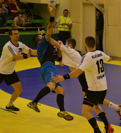 dsc_0156_r1229.jpg dsc_0156_r1229.jpg