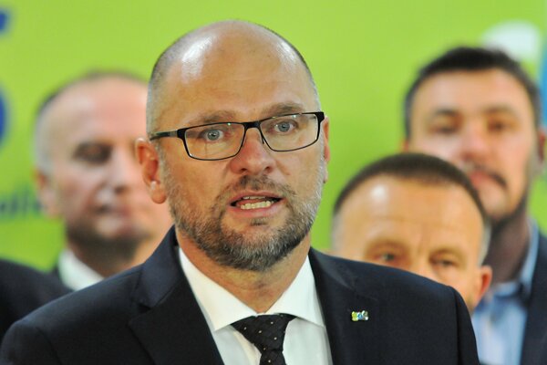 SaS odmieta návrh, aby boli rekreačné poukazy povinné pre všetkých