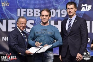 Zľava R. Santonja, D. Ďubek a B. Mlsna.