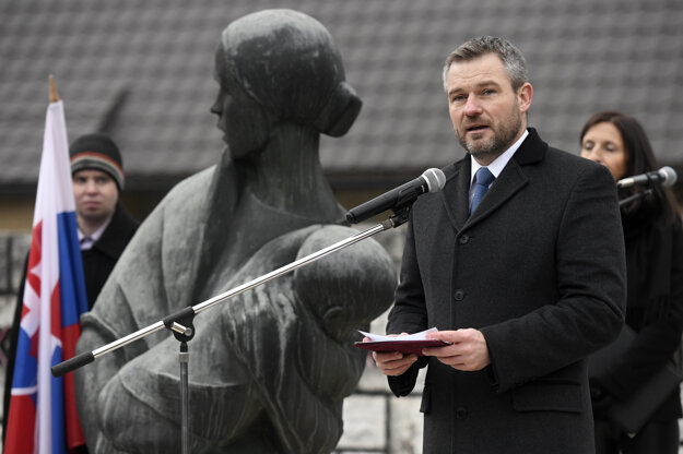 Premiér Pellegrini.
