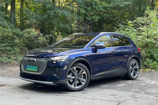 Audi Q4 e-tron prekonáva svojich súrodencov komfortom (test)