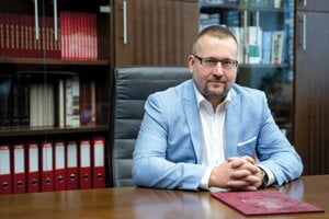Rektor prof. JUDr. Marek Števček, PhD.