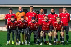 FC Jelka, víťazi 6. ligy Juh (na snímke zo Zimnej ligy ZsFZ). 