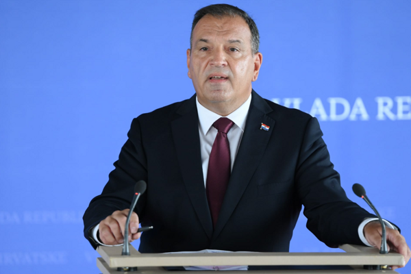 Vili Beroš.