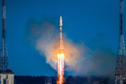 Štart nosnej rakety Sojuz-2.1b z kozmodrómu Vostočnyj na ruskom Ďalekom východe.