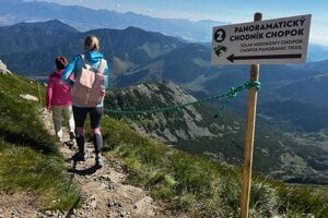 Na najnavštevovanejšom štíte Nízkych Tatier otvorili nový panoramatický chodník. 