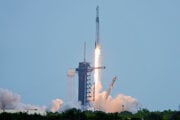 Raketa Falcon 9 vzlietla z Kennedyho vesmírneho strediska na Floride 