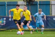 Futbalisti Višňového (v žltom) vyhrali v Žabokrekoch 2:1.