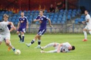 Beluša (v bielom) privítala nováčika z Komárna B. 