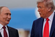 Ruský prezident Vladimir Putin počas stretnutia s americkým náprotivkom Donaldom Trumpom na Aljaške.
