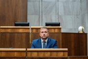 Minister zdravotníctva Kamil Šaško v parlamente.