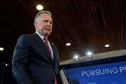 Steve Witkoff počas samitu Trump - Putin na Aljaške.