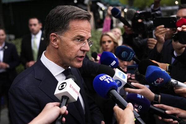 Mark Rutte po rokovaniach v Bielom dome.