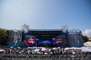 Duchoň, Tomeček, Kandráčovci. Kaliňákovo pártyministerstvo finišuje s prípravou osláv SNP