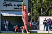 Andrej Maťašovský je jednou z najväčších opôr lídra tretej ligy Západ Futbalového klubu mesta Nové Zámky.