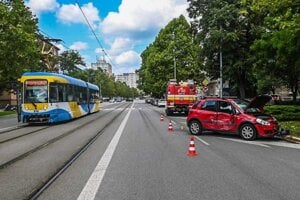 Havária na Komenského ulici.