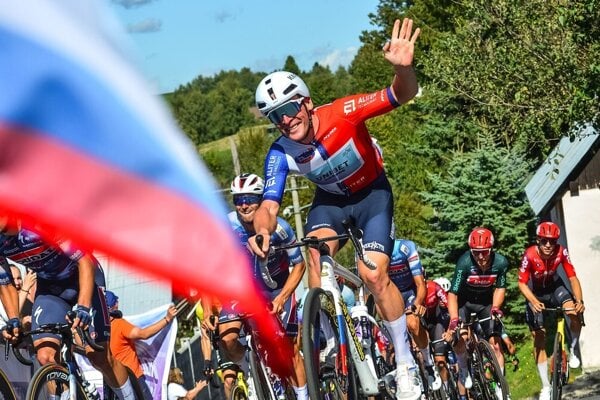 Lukáš Kubiš počas 3. etapy pretekov Okolo Slovenska 2025. 