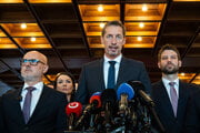 Branislav Gröhling,  Milan Majerský  a Michal Šimečka.