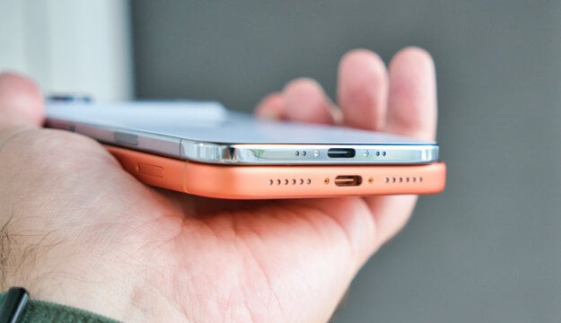 iPhone Air a iPhone 17 Pro Max (zdroj: Matúš Paculík)