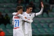 Timotej Hranica a Michal Faško sa tešia z gólu