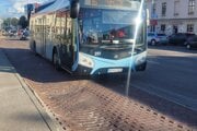 Vlny na výbočisku v centre mesta.