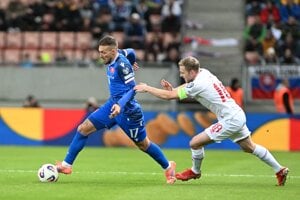 ONLINE: Slováci bojujú o svetový šampionát. Obrana Luxemburska však v Trnave odoláva