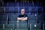 Umelecký šéf divadla GUnaGU, dramatik, spisovateľ, režisér Viliam Klimáček.