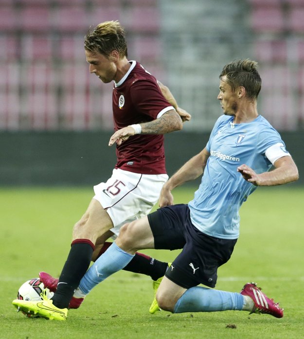 Radoslav Kováč (vľavo) ukončí bohatú a úspešnú hráčsku kariéru.