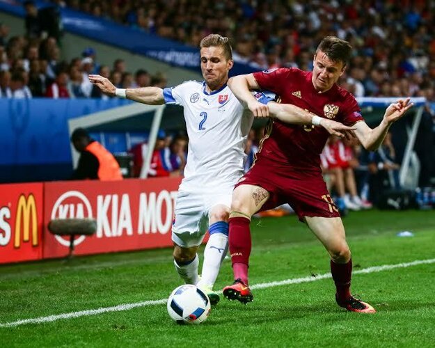 Golovin (vpravo) verí, že Rusi dokážu nakoniec všetko na dobré obrátiť.