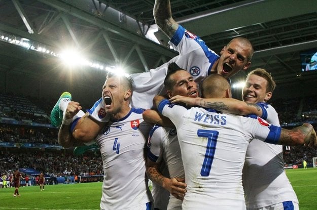 Futbalisti Slovenska môžu oslavovať.