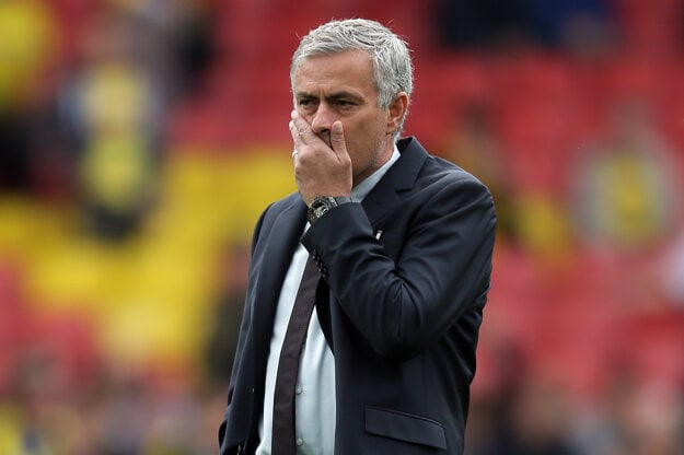 Jose Mourinho musel čeliť kritike verejnosti.