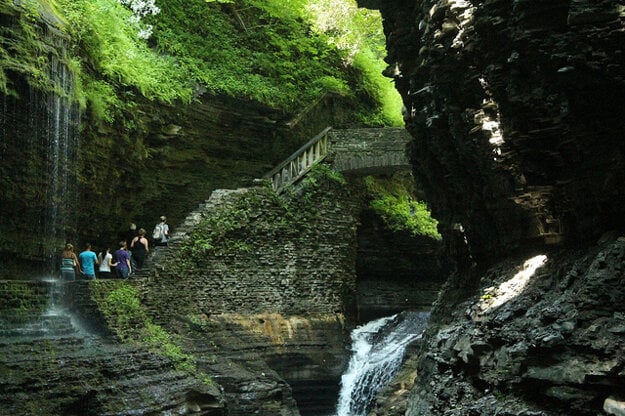 Park Watkins Glen leží pri Fingers lake, v americkom štáte New York.