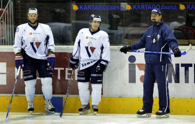 Ľubomír Vaic (v strede) hrával istý čas aj za Slovan Bratislava.