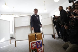 Babiš už odvolil.