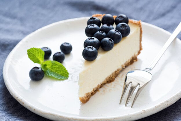 Čučoriedkový cheesecake. (zdroj: Fotolia)