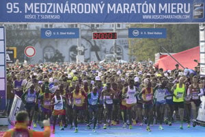 Na snímke štart 95. ročníka Medzinárodného maratónu mieru v Košiciach.