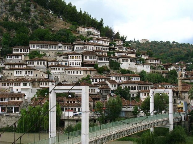Berat je zapísaný do Svetového dedičstva UNESCO.