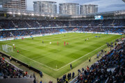 Národný futbalový štadión v Bratislave vlastní Ivan Kmotrík.