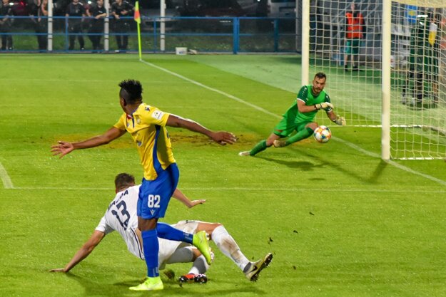 Postaví sa Šípoš opäť proti FC DAC? Slovenská „dvadsaťjednotka“ v utorok hrá neoficiálny prípravák v Dunajskej Strede.