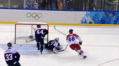 cervenka_druhy_gol.gif cervenka_druhy_gol.gif