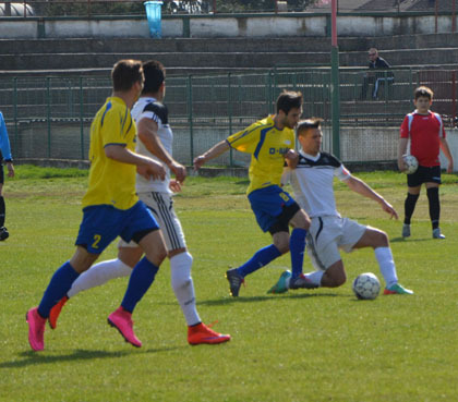 dsc_0085_r1990.jpg