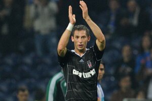Filip Hološko v drese Besiktasu Istanbul na snímke zo zápasu Európskej ligy v Porte 4. novembra 2010.
