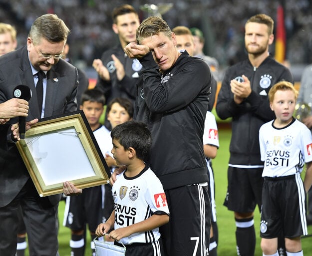 Bastian Schweinsteiger sa v roku 2016 rozlúčil s reprezentačnou kariérou.