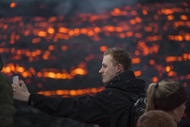 Erupcia sopky na polostrove Reykjanes.
