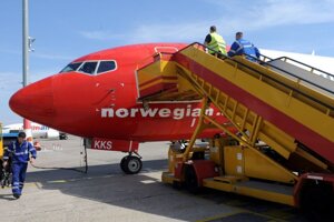 Nórsky letecký prepravca Norwegian Air Shuttle.