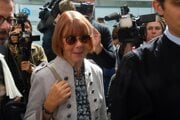 Gisele Pelicotová prichádza na súd.